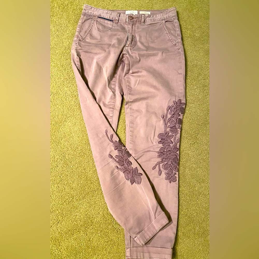 Chino by Anthropologie with embroidery size 27 relaxed